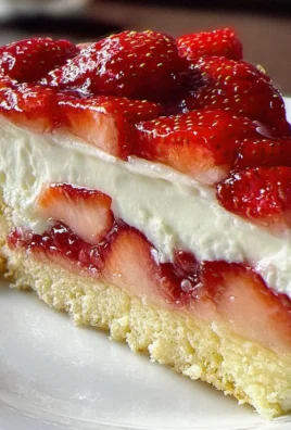 Erdbeerkuchen mit Schmand-Vanillecreme
