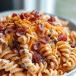 Leckere Loaded Beef Putenspeck Cheeseburger Pasta Rezept entdecken!